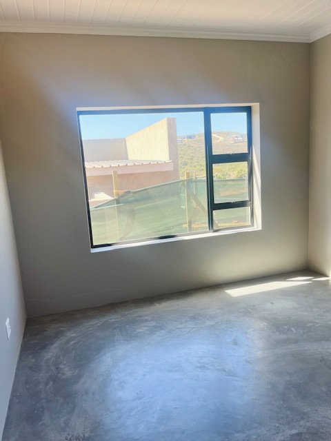 3 Bedroom Property for Sale in Outeniquasbosch Western Cape